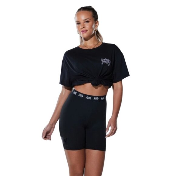 YITTY Fabletics Major Label Shaping Black Bike Shorts Sz M NEW - Picture 1 of 5